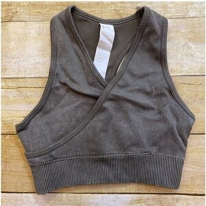 NWT - Women’s Fabletics Shelby Seamless Rib Bra (Brown / XS/4)